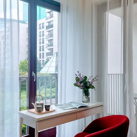 Apartment Metro Dworzec Gdanski Centrum Warsaw